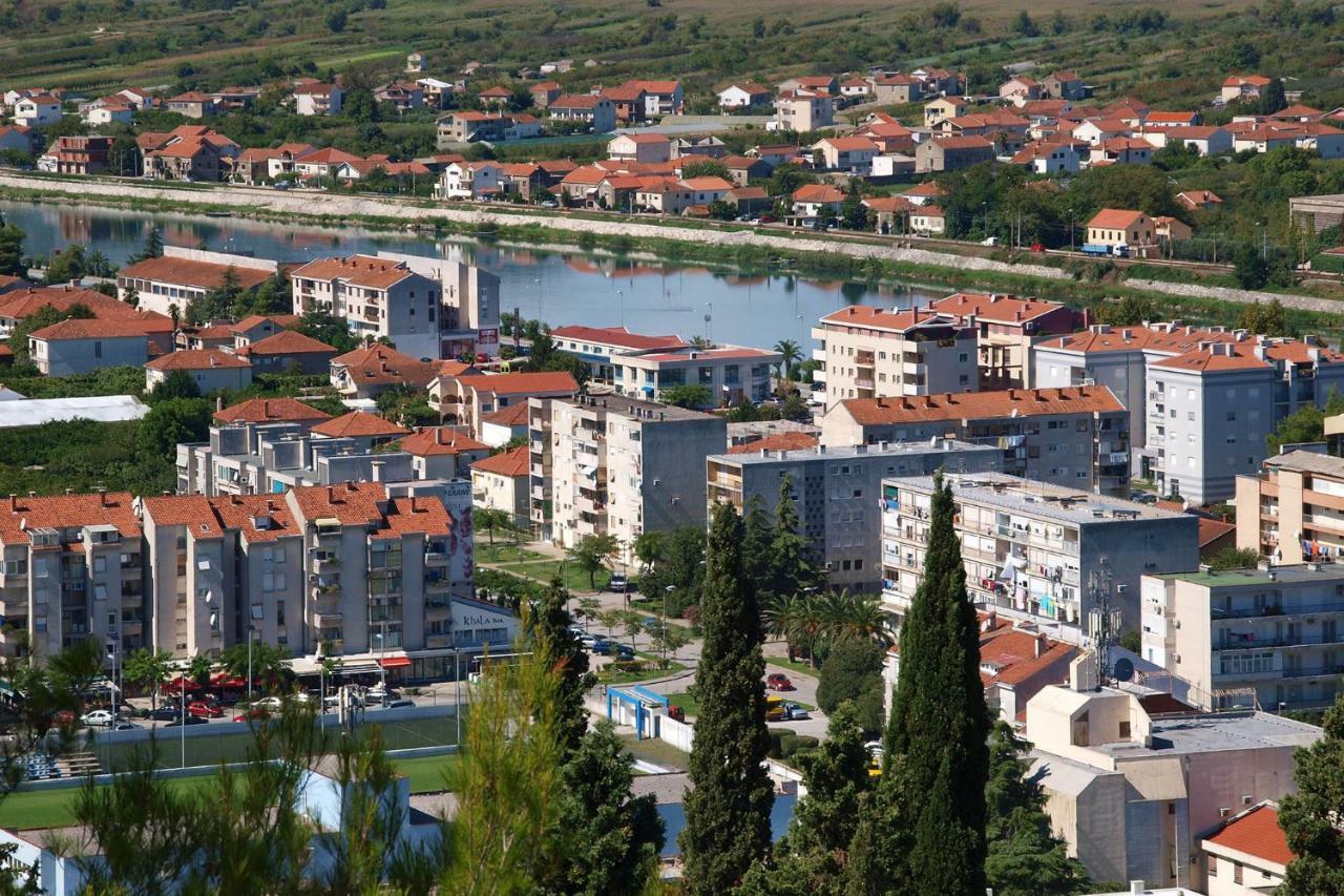 Apartments Mobine Metković 外观 照片
