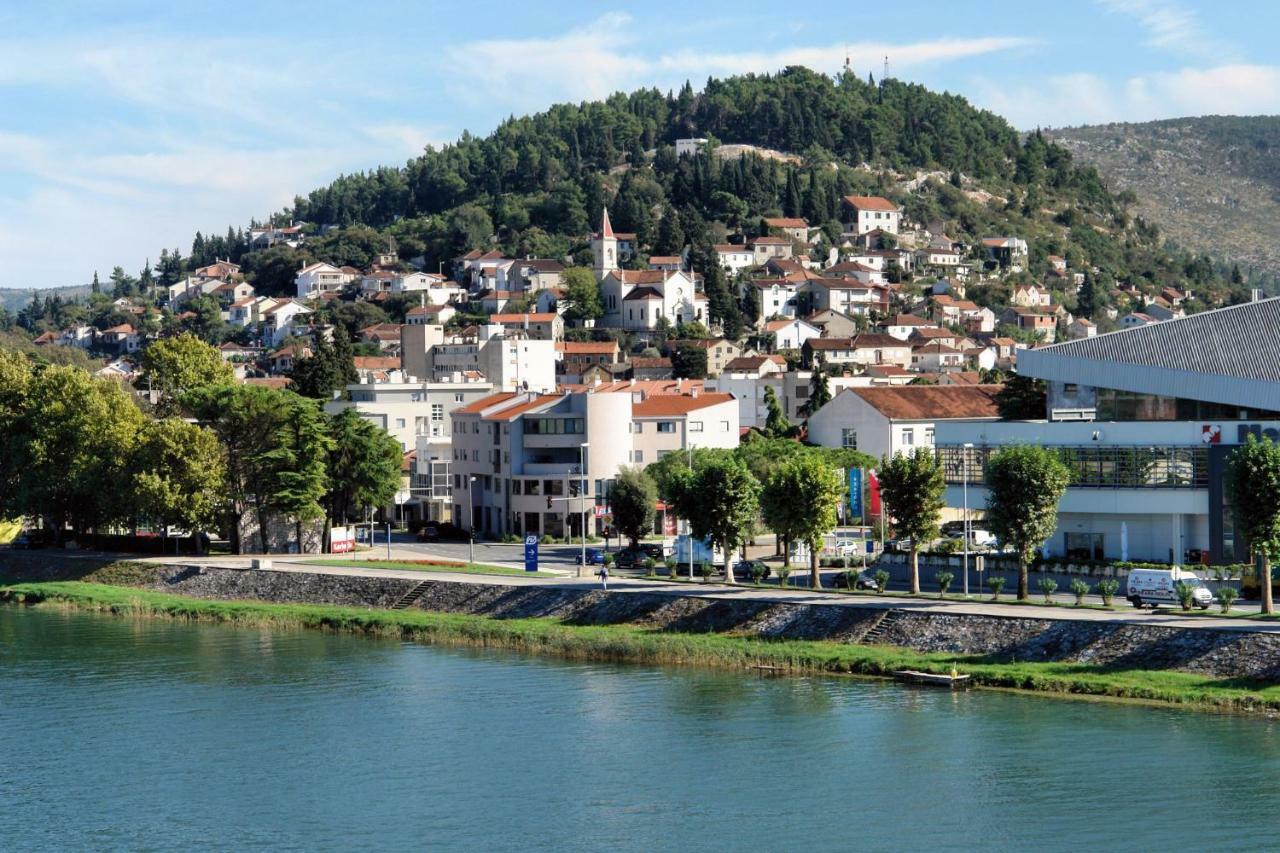 Apartments Mobine Metković 外观 照片